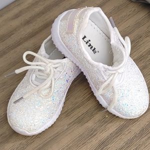 Link toddler sneakers
